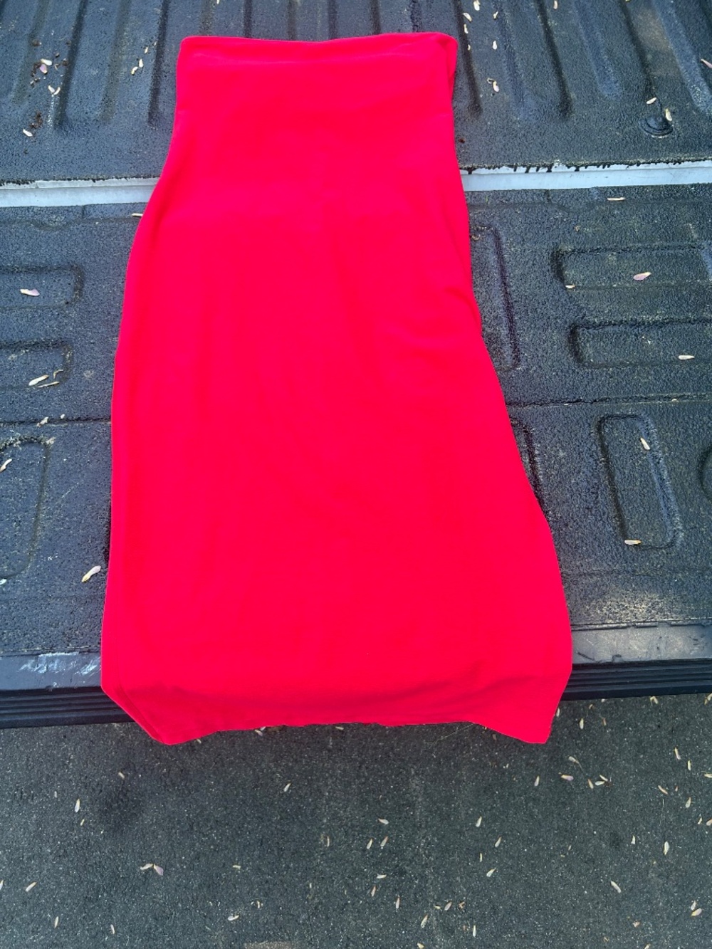 Dress - Picture 2 of 3